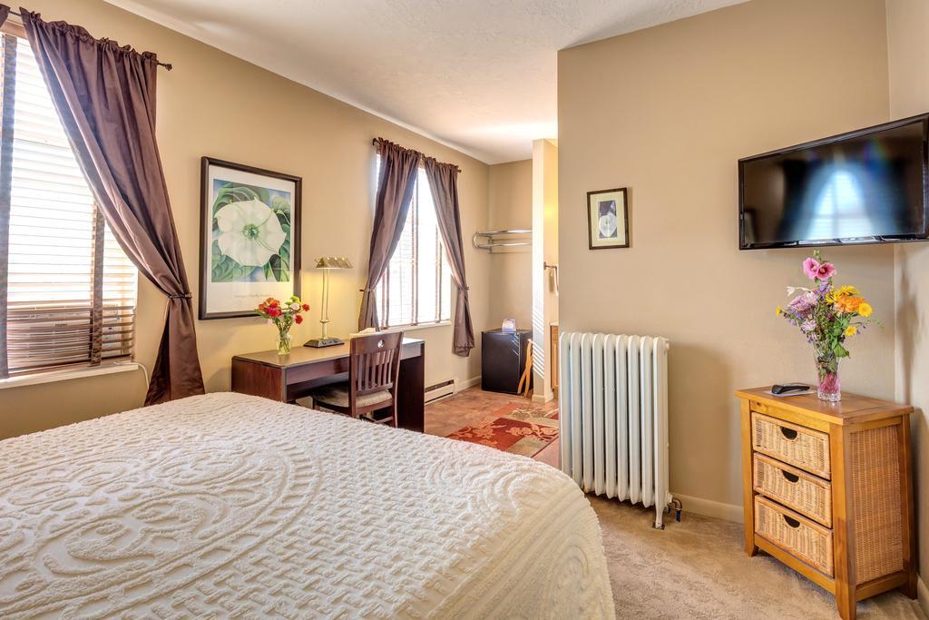 Home Hotel ラバ・ホット・スプリングス 部屋 写真