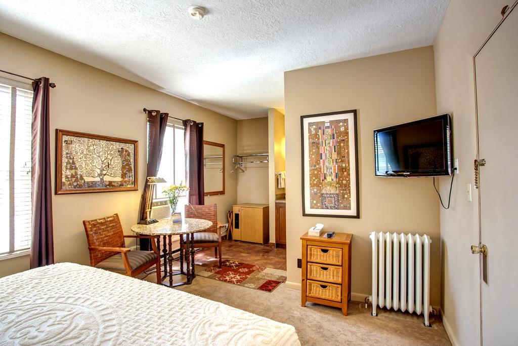 Home Hotel ラバ・ホット・スプリングス 部屋 写真